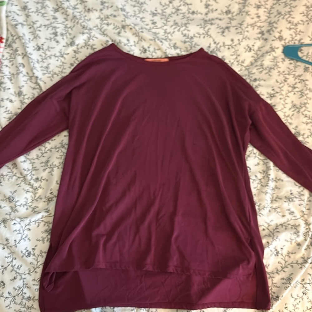 Women’s long sleeve shirts